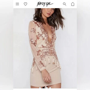 NWT SEQUIN DRESS- HOW LOW CAN YOU GO. Date night, prom, occasion mini  sz6